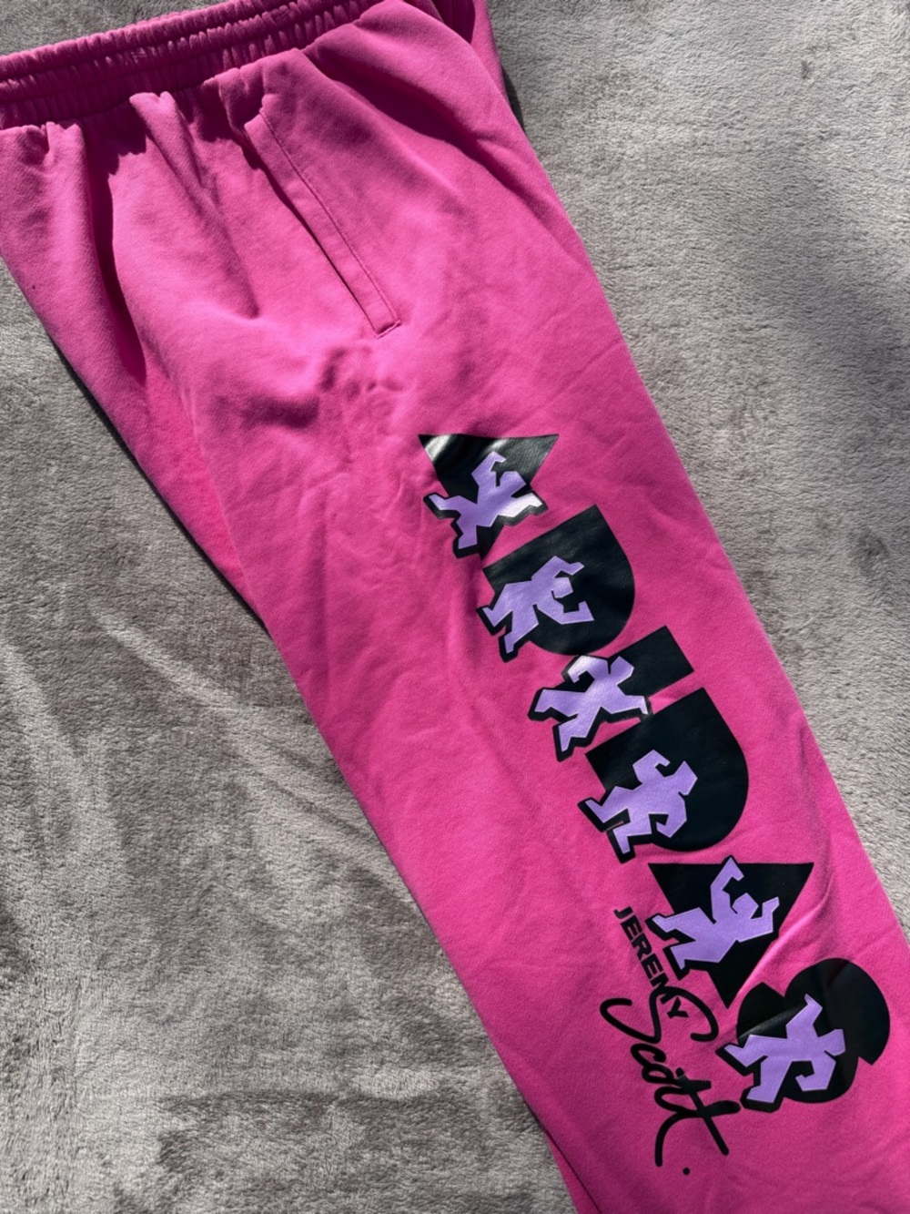 JL7631 | Men’s adidas X Jeremy Scott Pants - Joggers 90s House Music Vibe